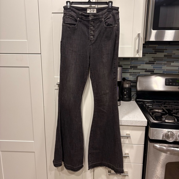 Free People Irreplaceable Flare Jeans - Picture 3 of 10